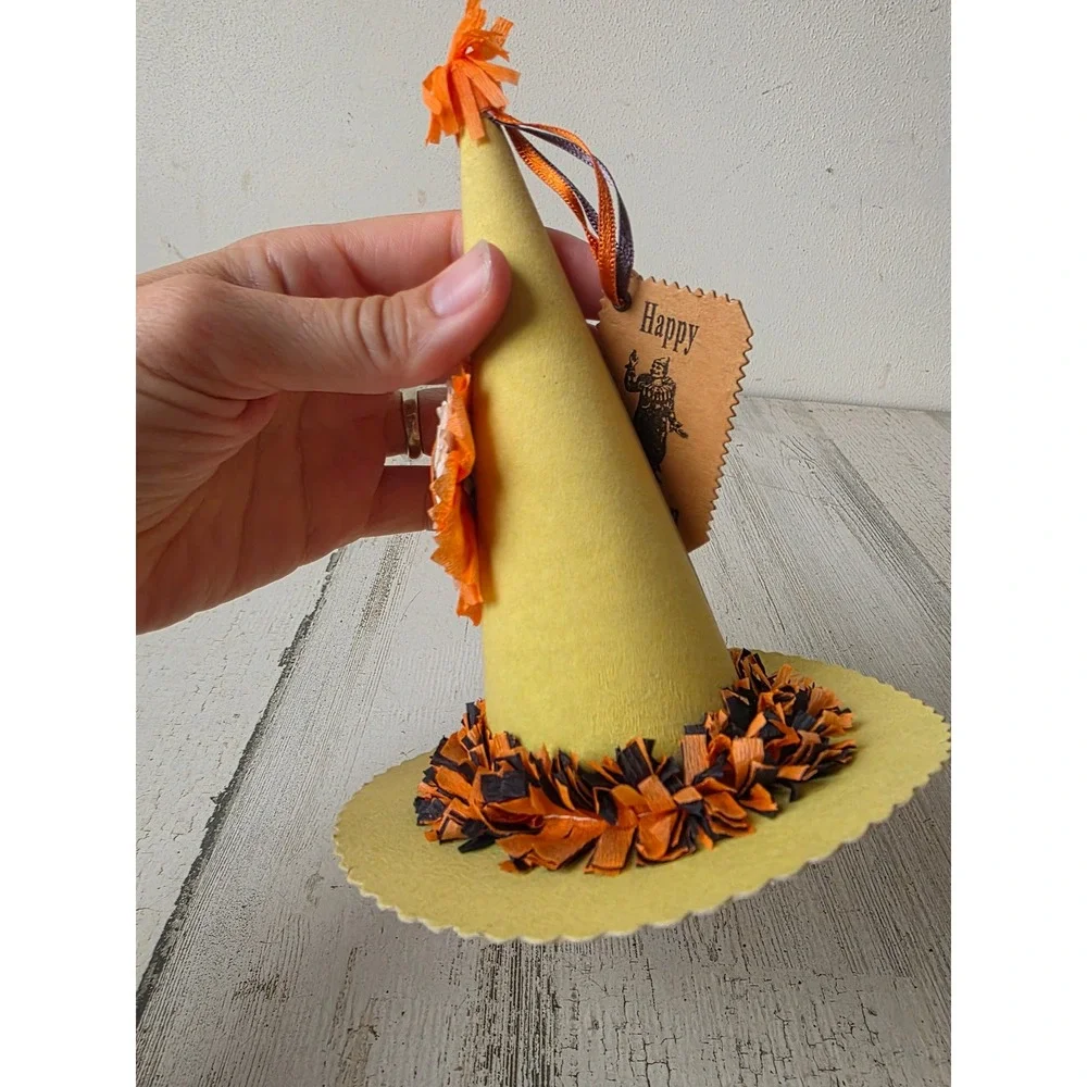 Vintage seasons cannon falls wendy Addison party paper witch Halloween display